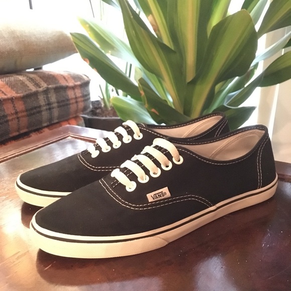 cyber monday vans shoes